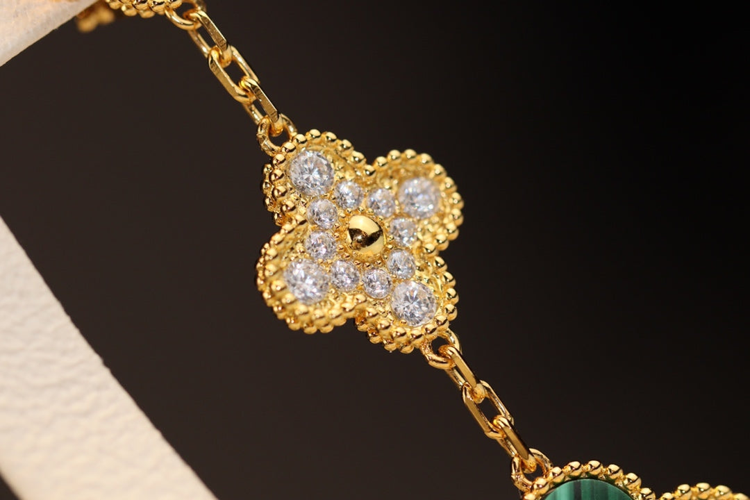 [AuraEcho]CLOVER EARRINGS GOLD MALACHITE DIAMOND 3 MOTIF