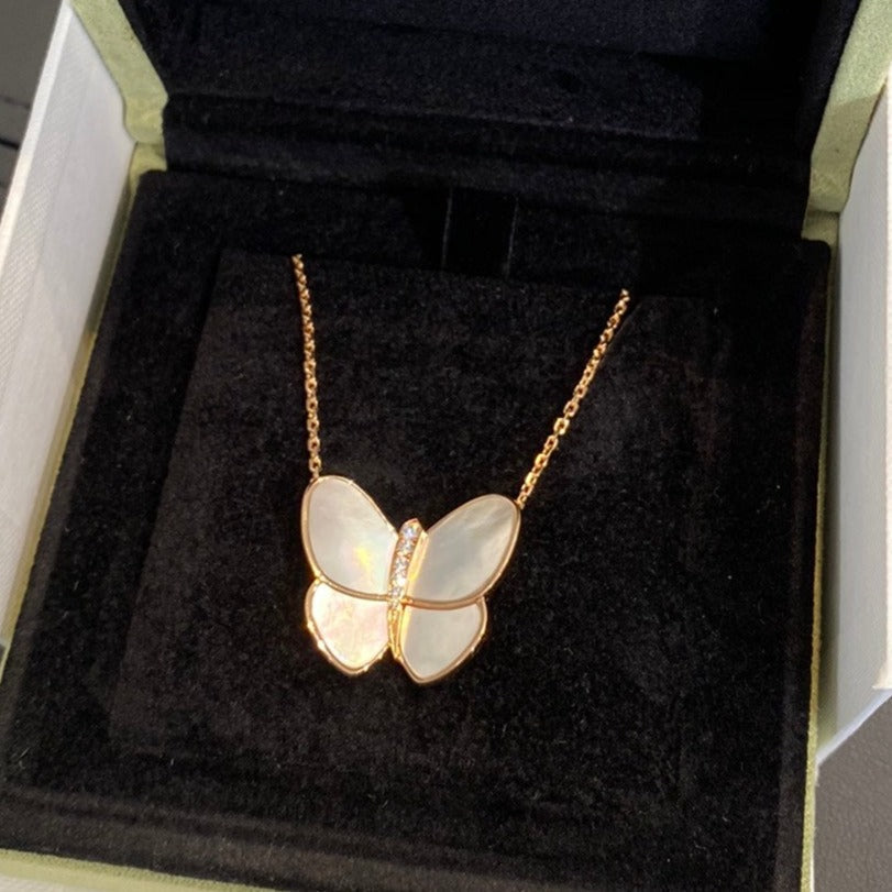 [AuraEcho]BUTTERFLY GOLD MOP DIAMOND NECKLACE