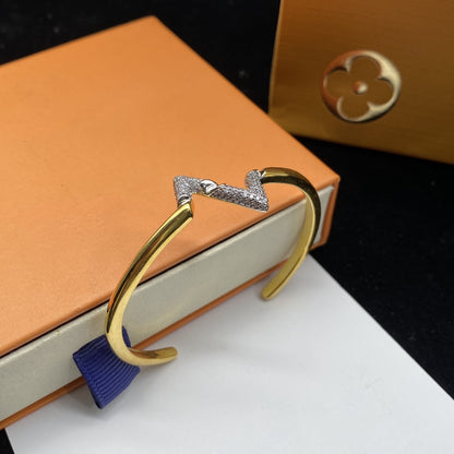 [AuraEcho]VOLTE UPSITE DOWN DIAMOND GOLD OPEN BRACELET