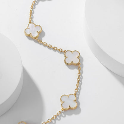 [AuraEcho]CLOVER 10 MOTIFS WHITE MOTHER OF PEARL NECKLACE